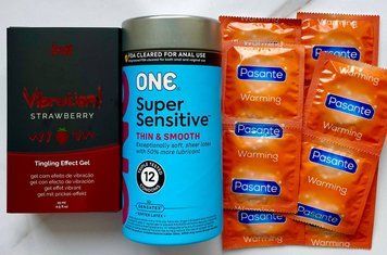 Набор 24 шт ONE Super Sensitive &ndash; Pasante Warming + Жидкий вибратор Intt Vibration Strawberry (15 мл) SOS1551 фото