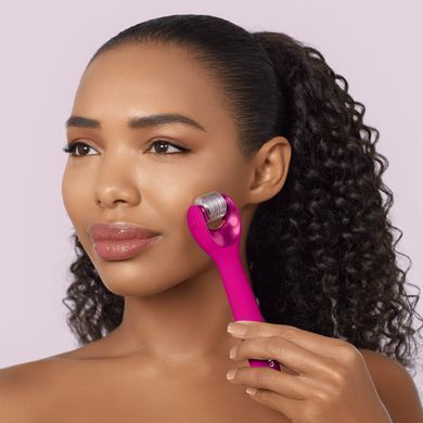 Электронный роллер для лица с микроиглами GESKE MicroNeedle Face Roller 9в1 magenta HB0186 фото